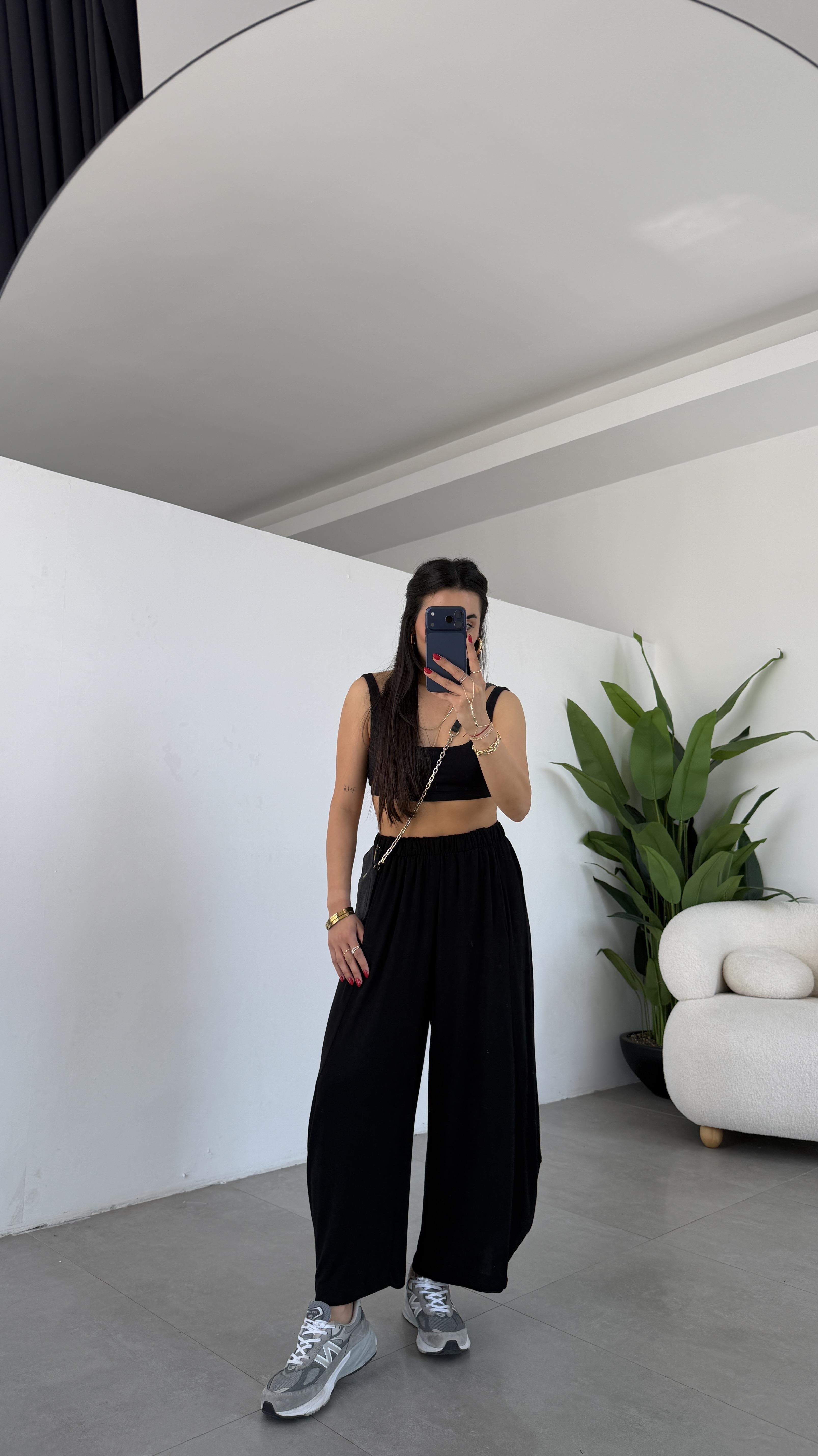 Siyah Sonsuz Kumaş Yan Parçalı Cepli Şalvar