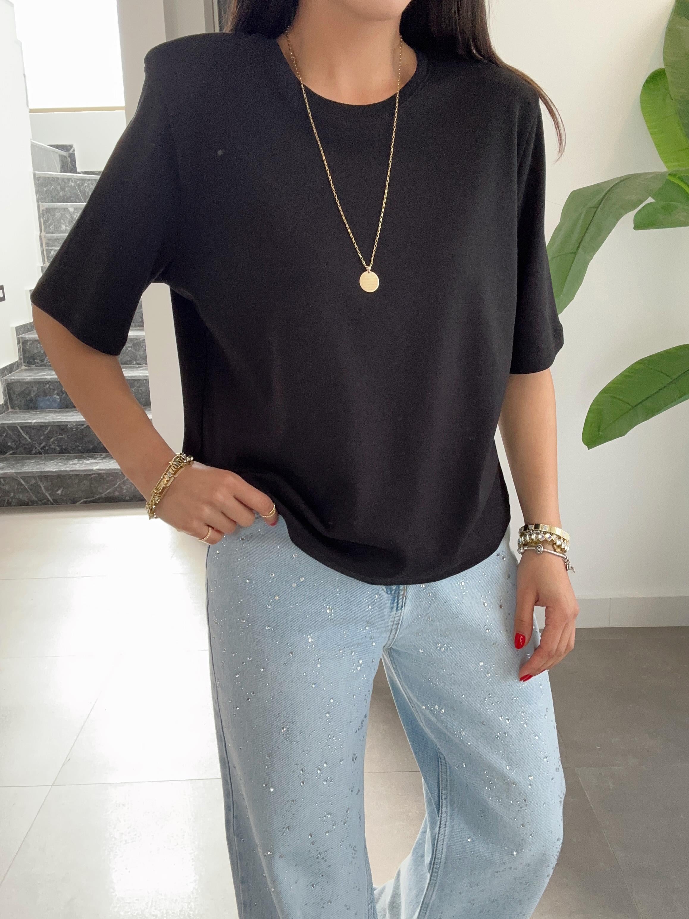 Siyah Vatkalı Basic Tişört