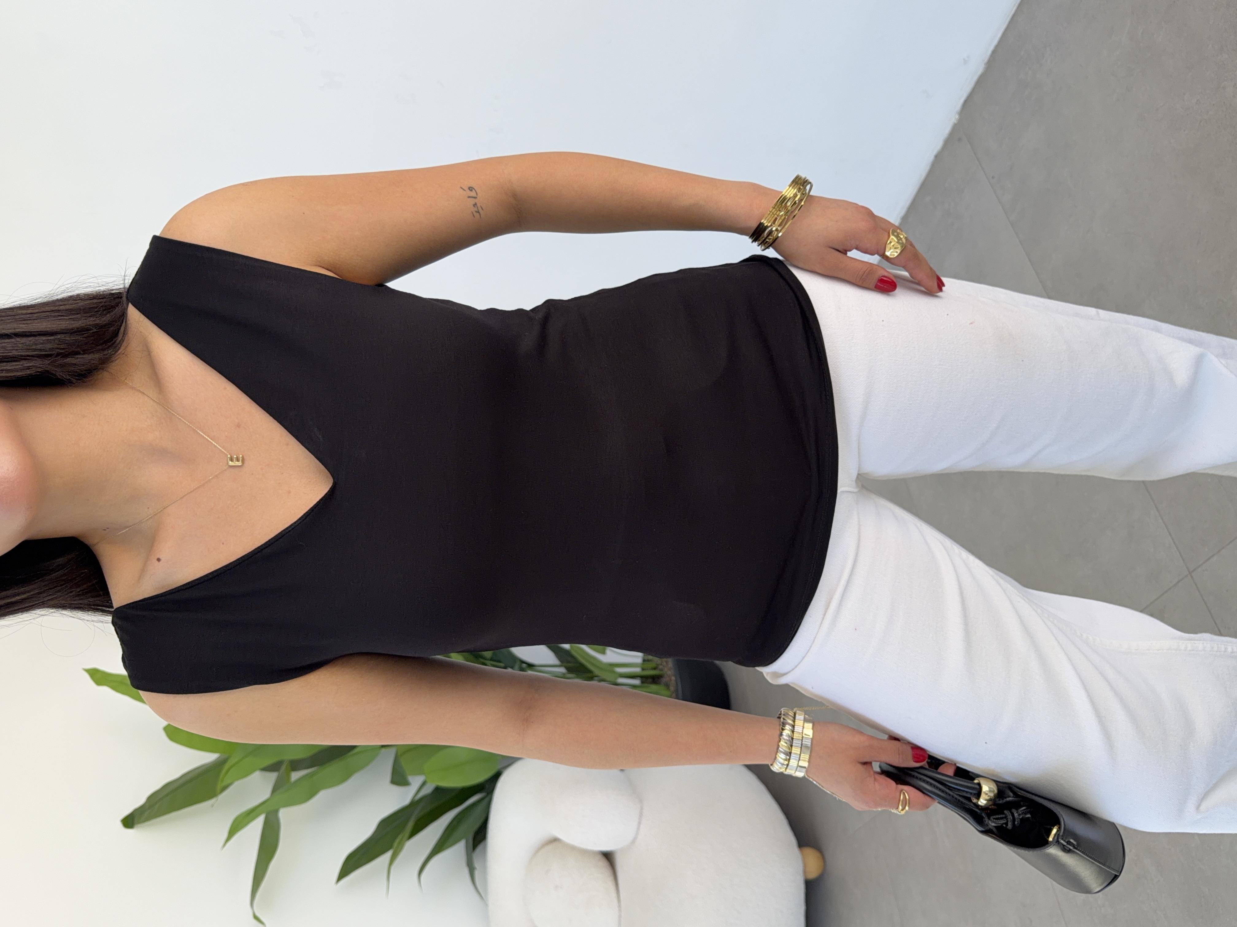 Siyah Viskon Ön Arka V Yaka Bluz