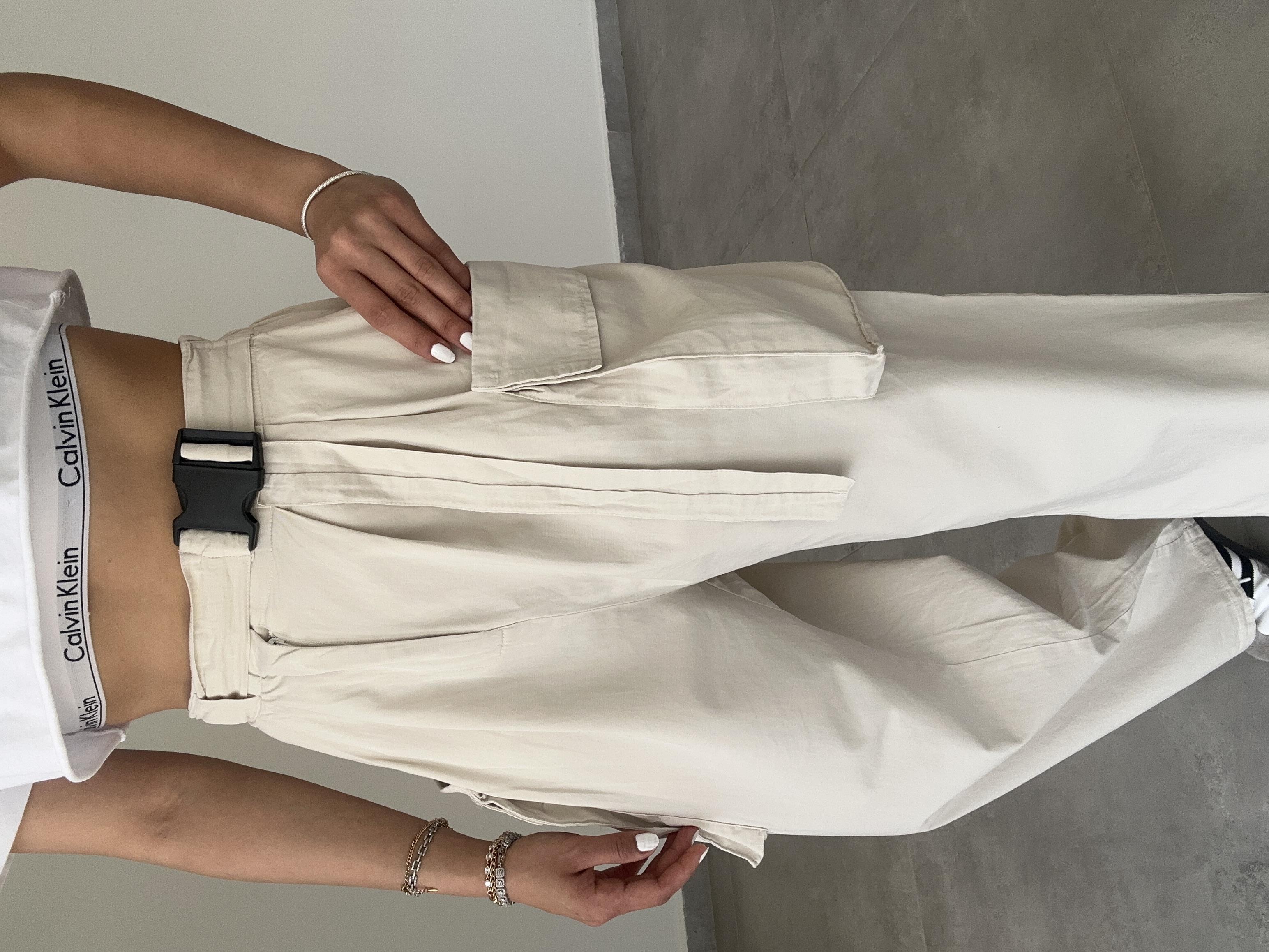 Taş Kemerli Kargo Pantolon