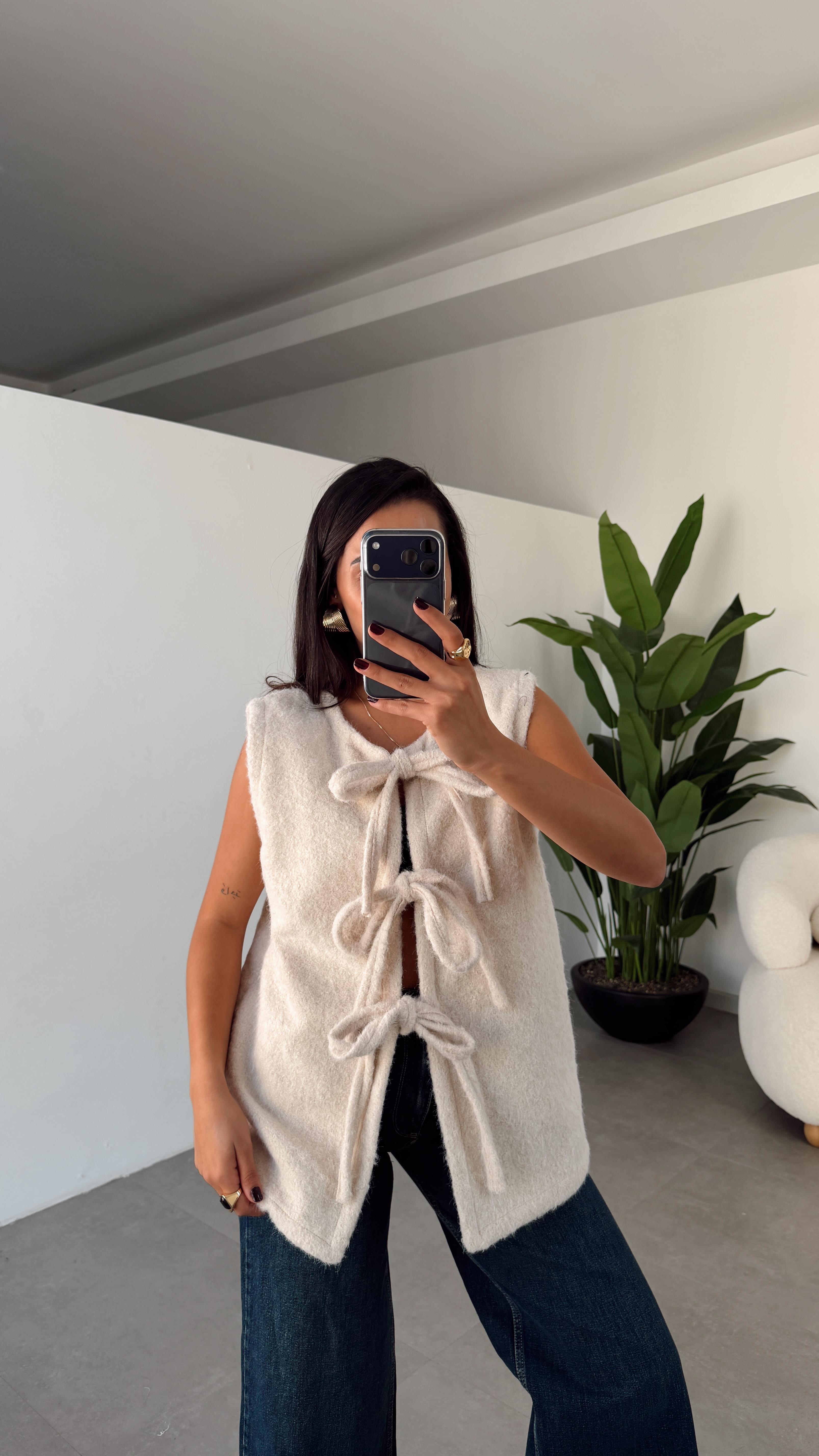 Taş Önden Bağlamalı Yelek