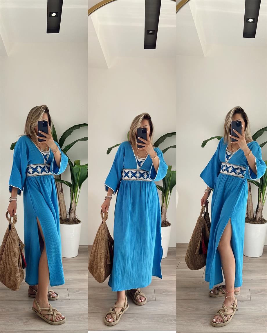 Turkuaz Nakışlı V Yaka Elbise