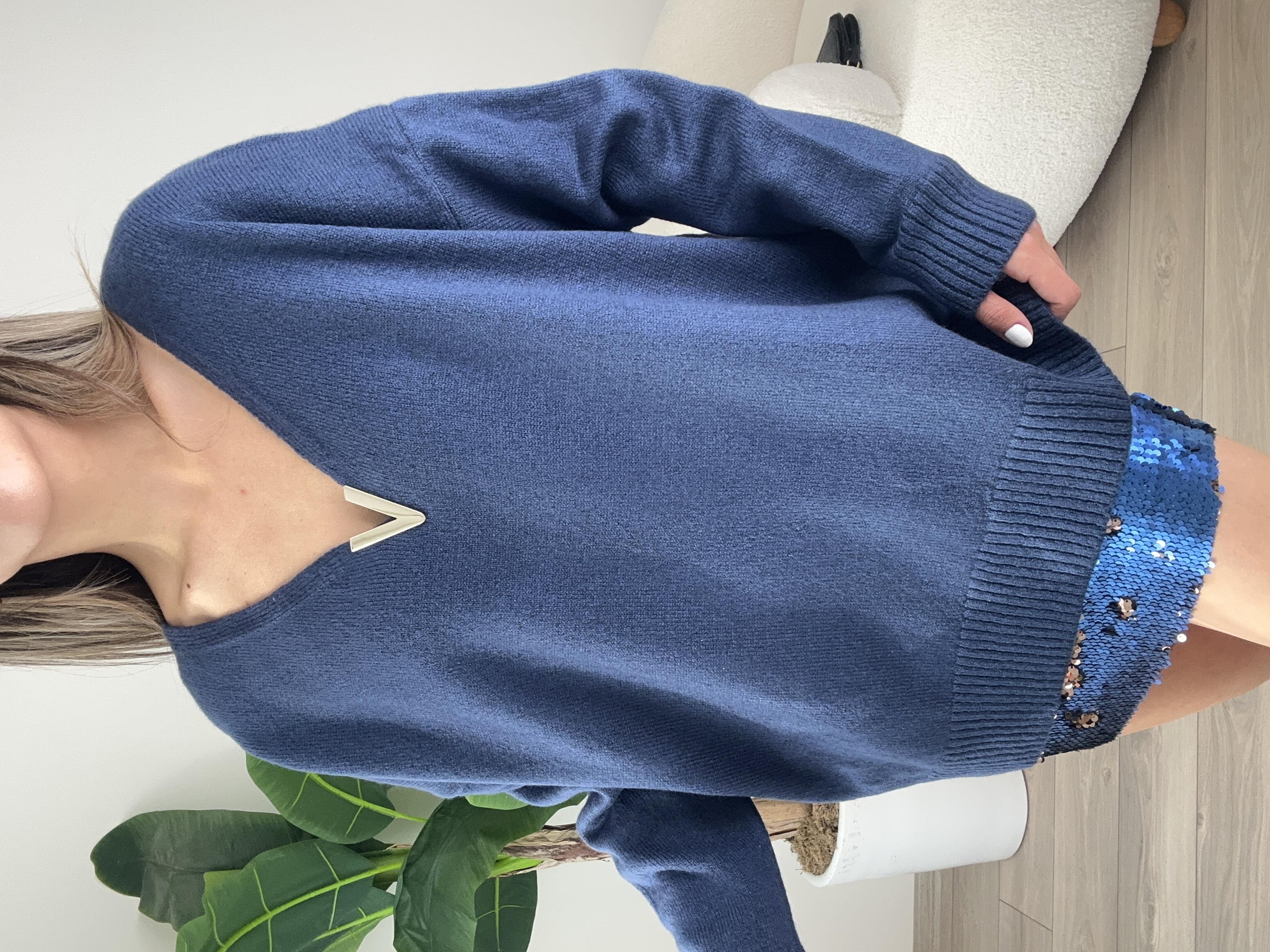 V Aksesuarlı Düz Kazak-İndigo