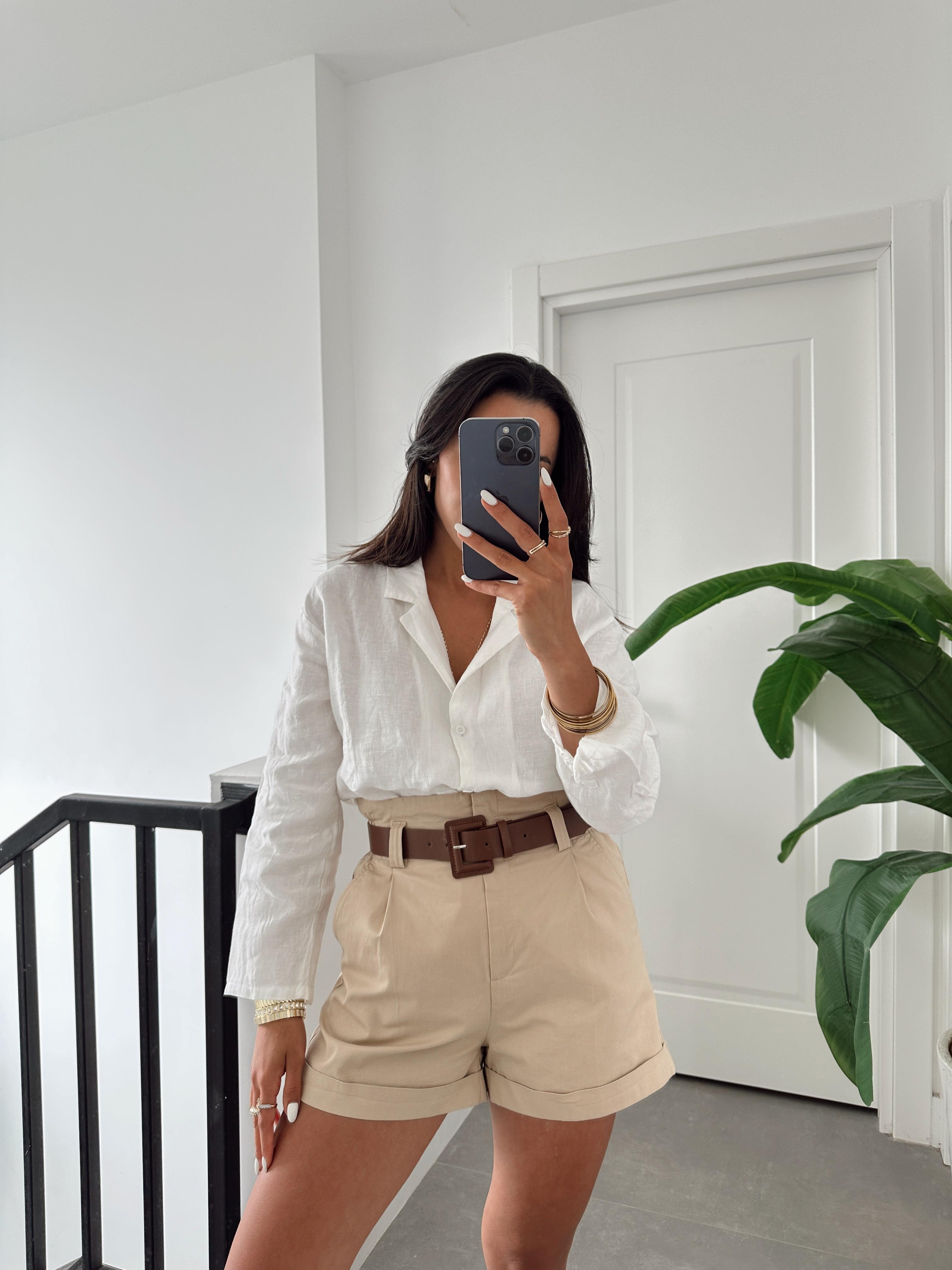 Vizon Beli Lastikli Kemerli Şort