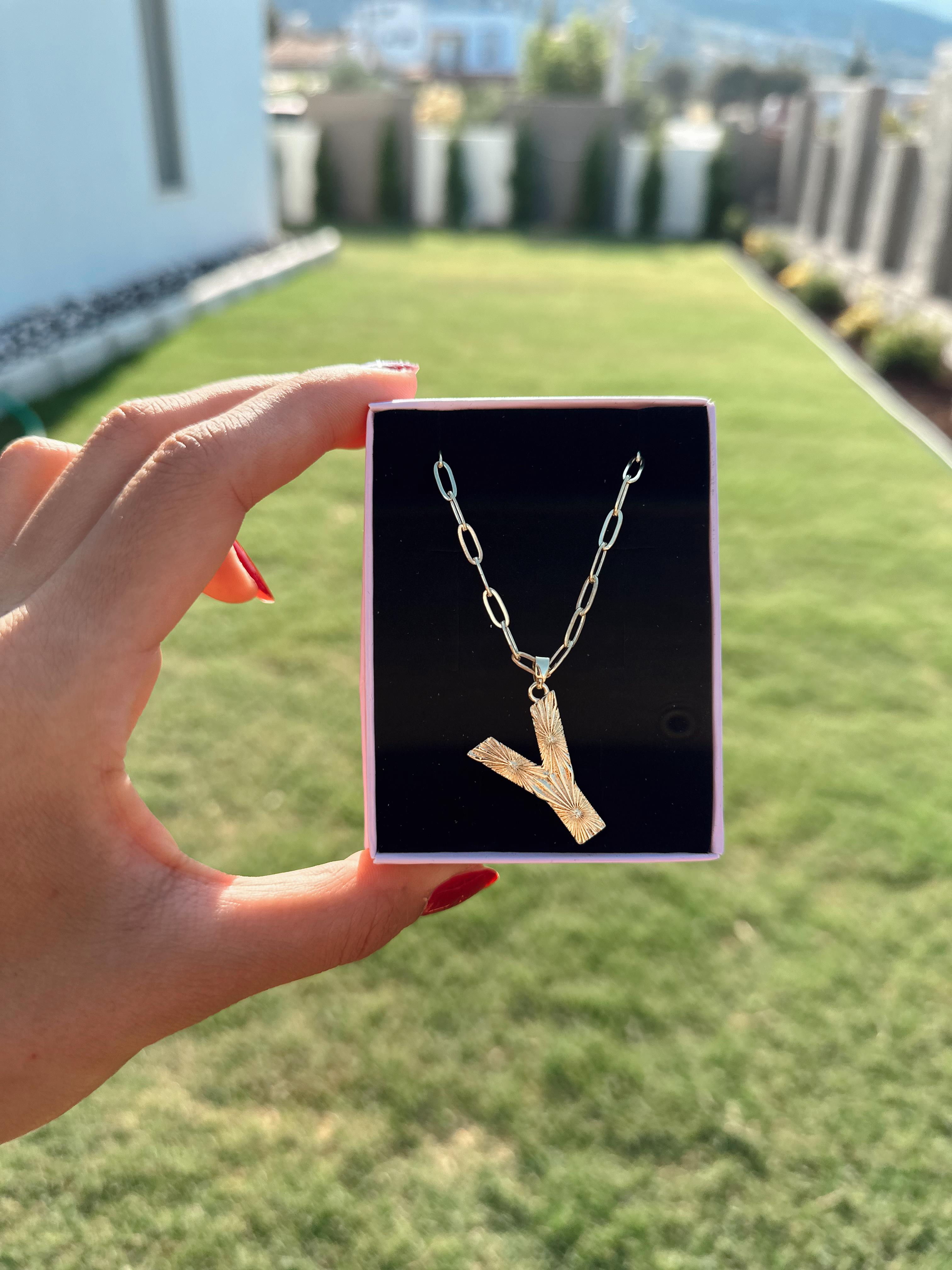 Y Çelik Gold Harf Kolye