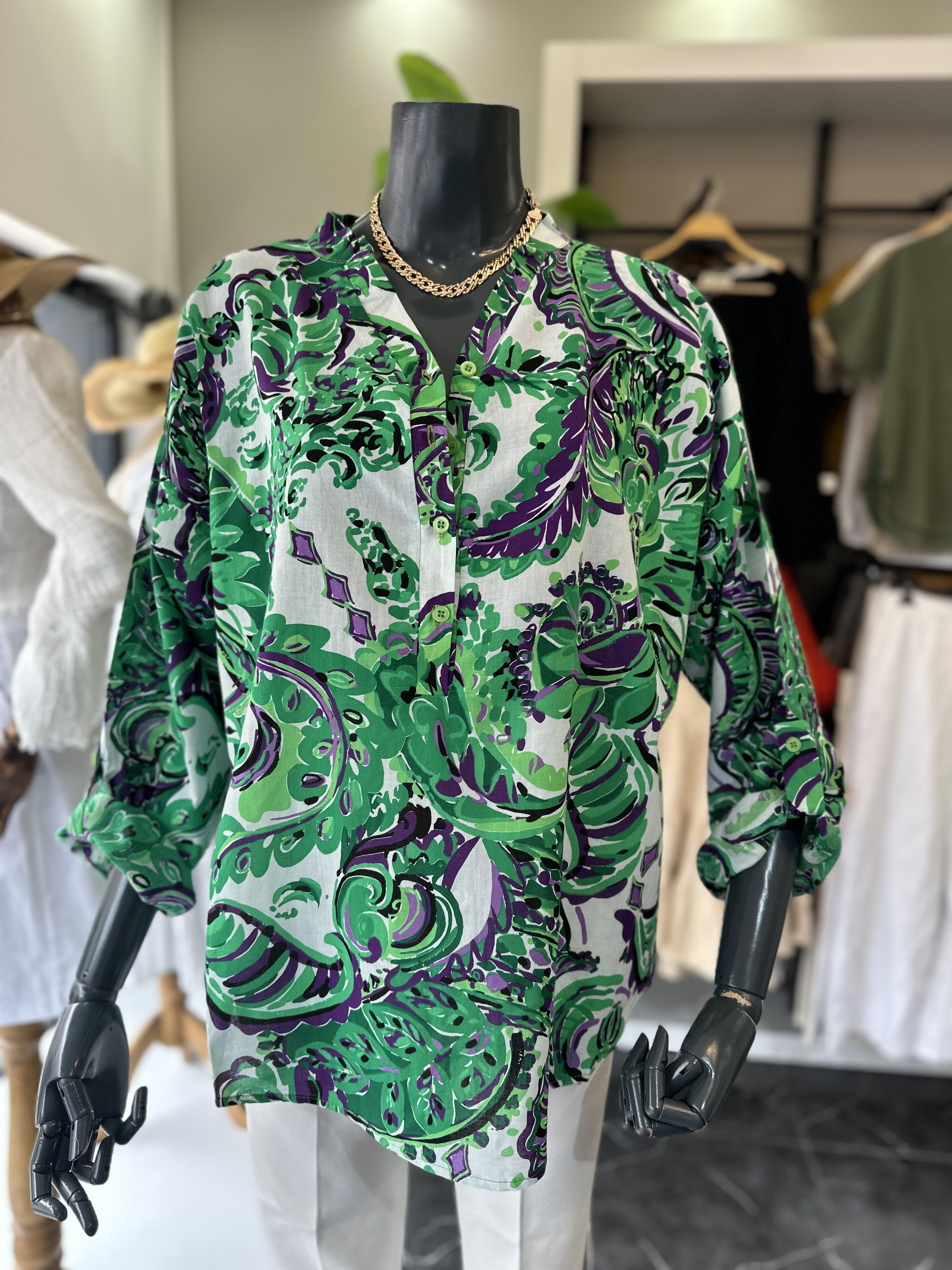 Yeşil Desenli Hakim Yaka Pamuklu Vual Gömlek