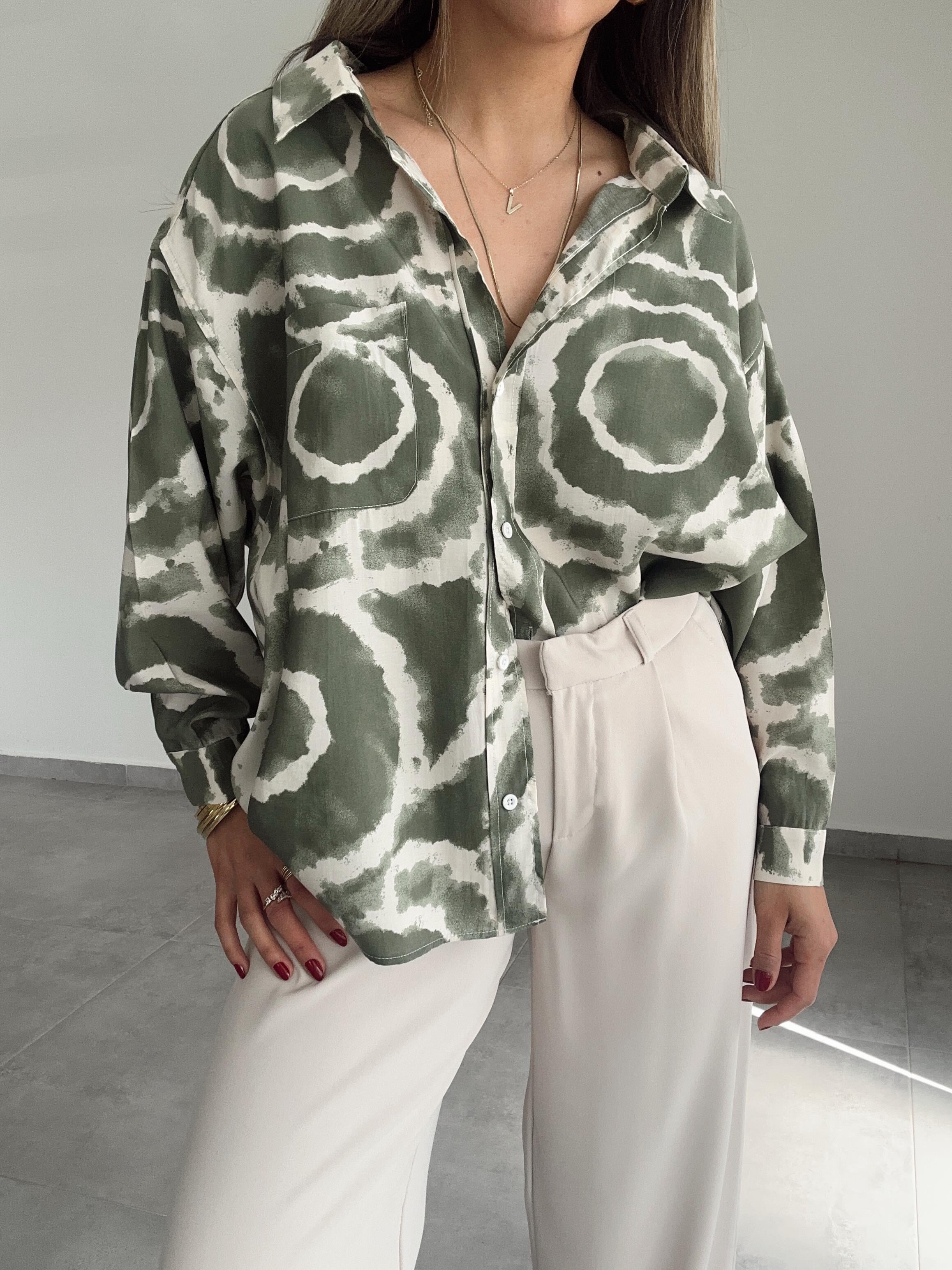 Yeşil-Ekru Desenli Cepli Oversize Gömlek