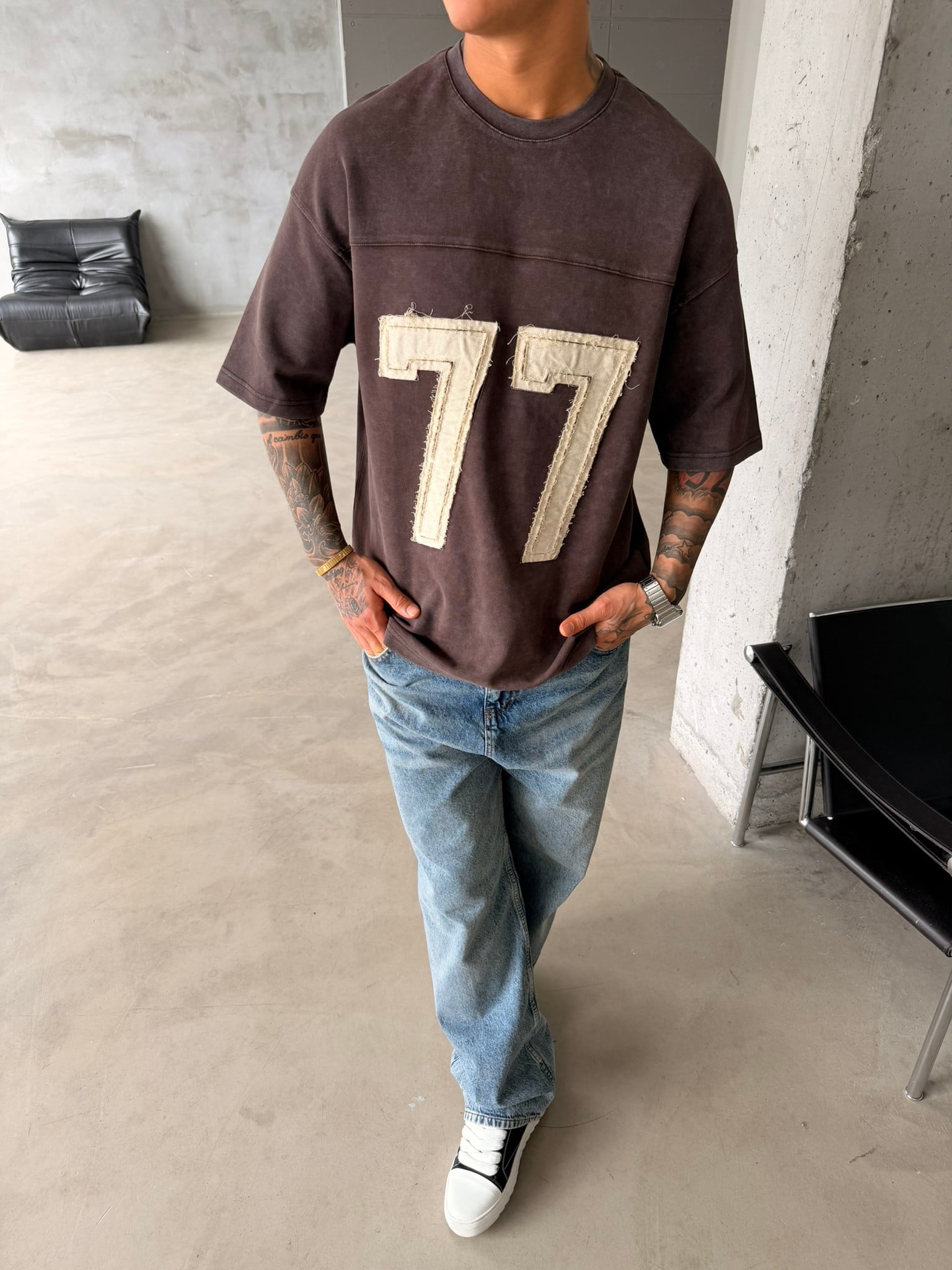77 Pacht Detaylı Premium Yıkamalı Acid T-Shirt - Kahve