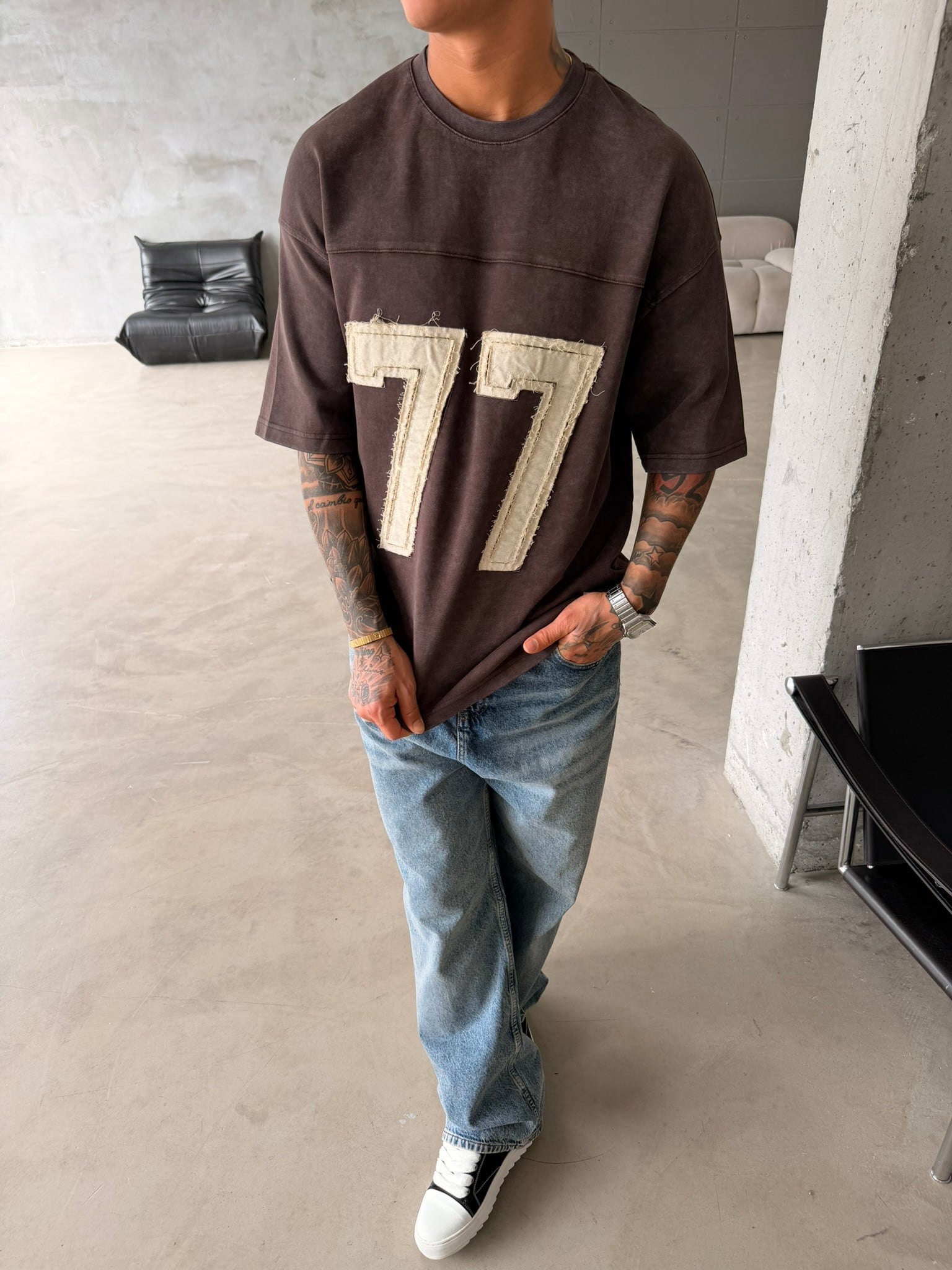 77 Pacht Detaylı Premium Yıkamalı Acid T-Shirt - Kahve