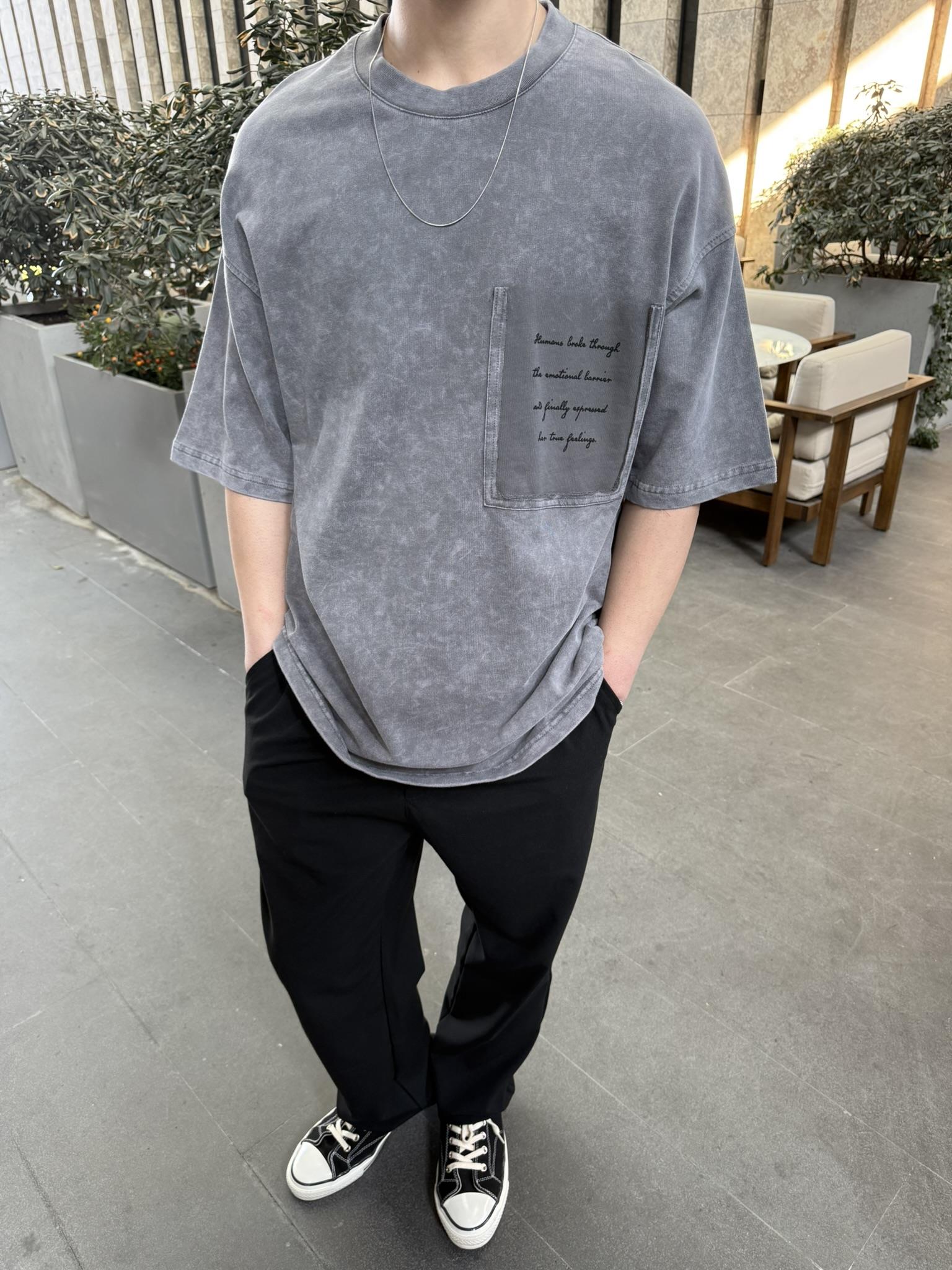 Cep Detaylı Yazılı Yıkamalı T-Shirt - Füme