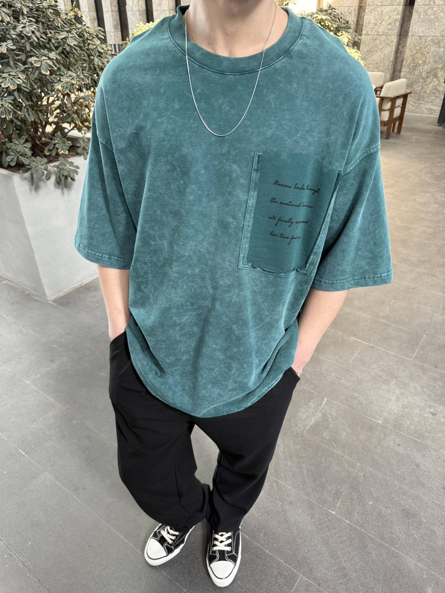 Cep Detaylı Yazılı Yıkamalı T-Shirt - Yeşil