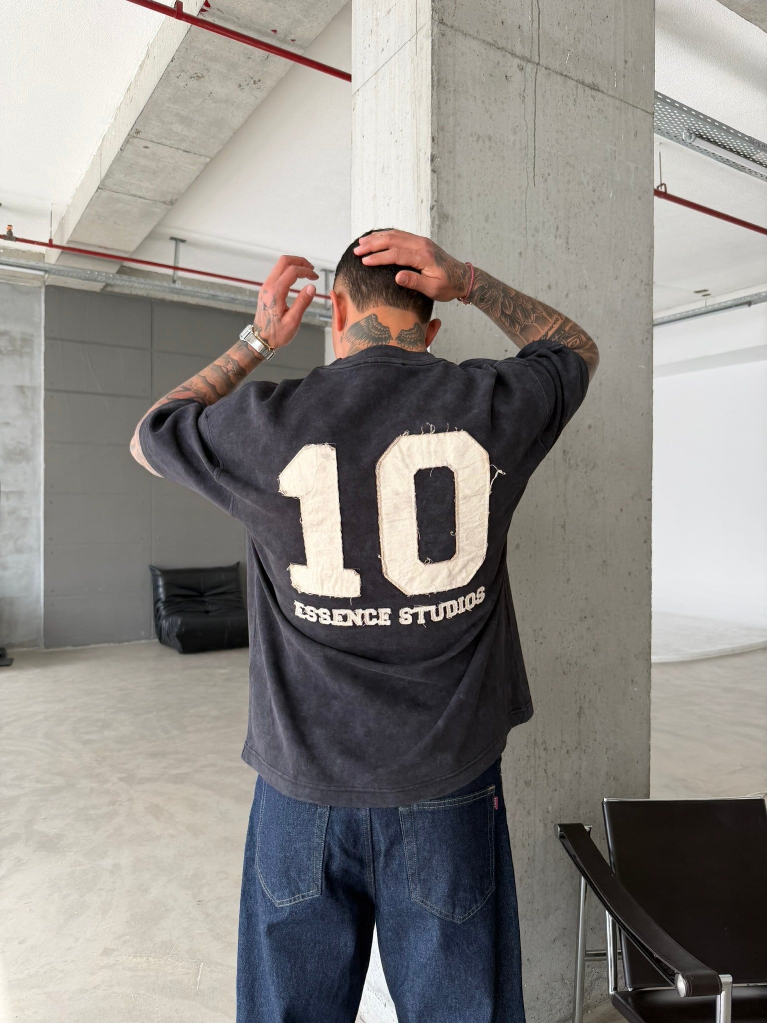 Essence Studio 10 Nakışlı Premium T-Shirt - Siyah