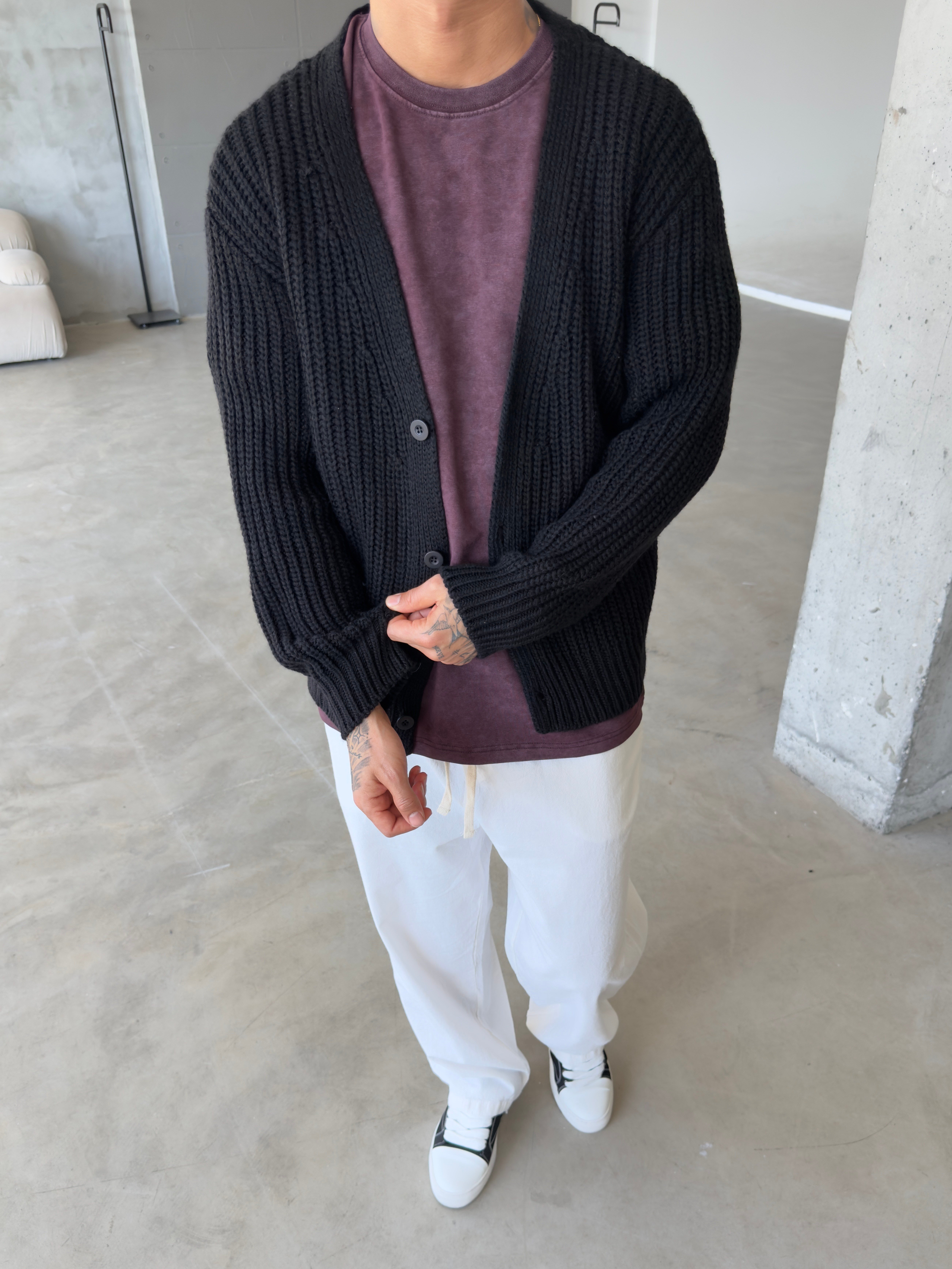 Örme Düğmeli Triko Hıkra - Siyah