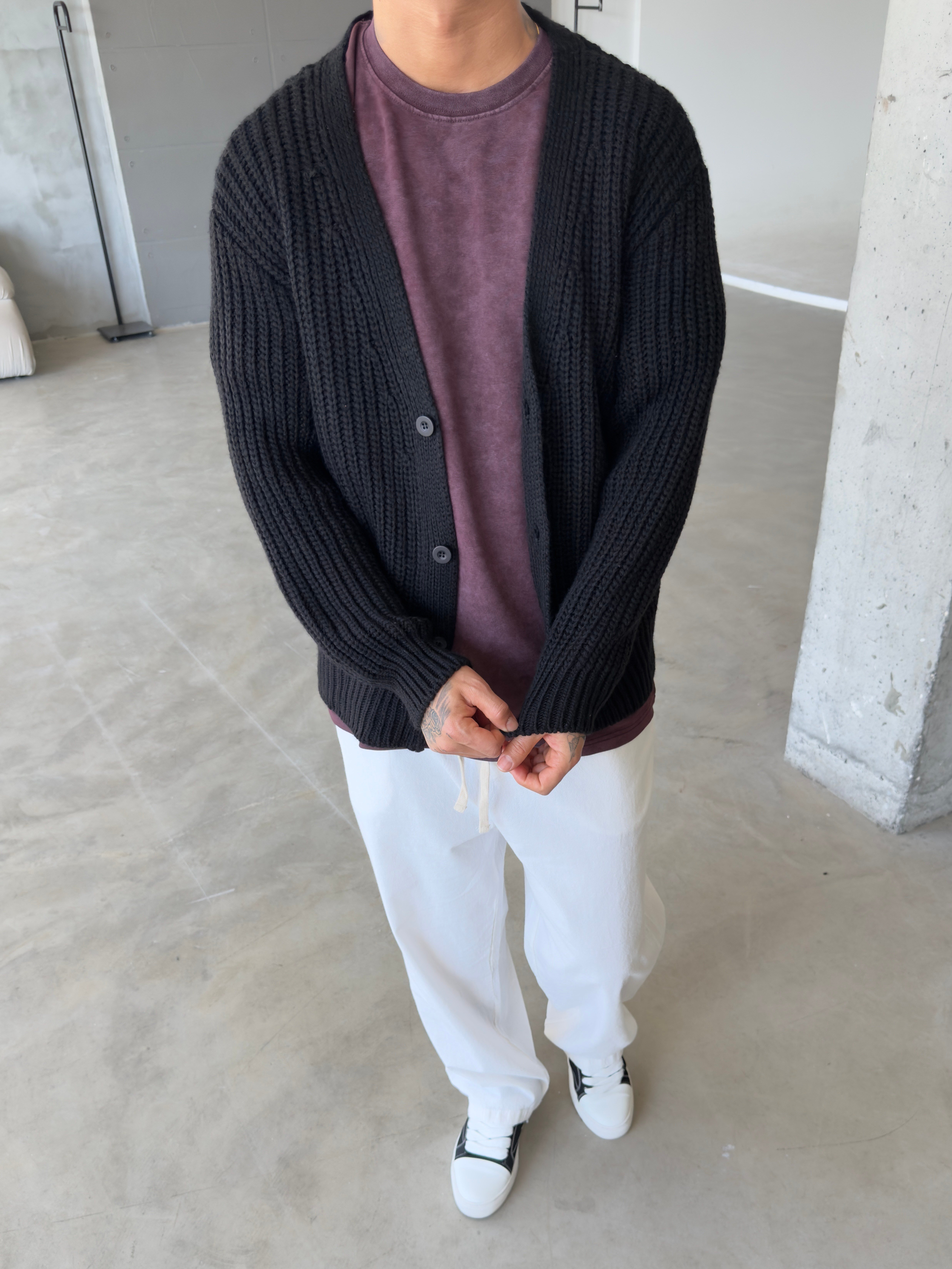 Örme Düğmeli Triko Hıkra - Siyah