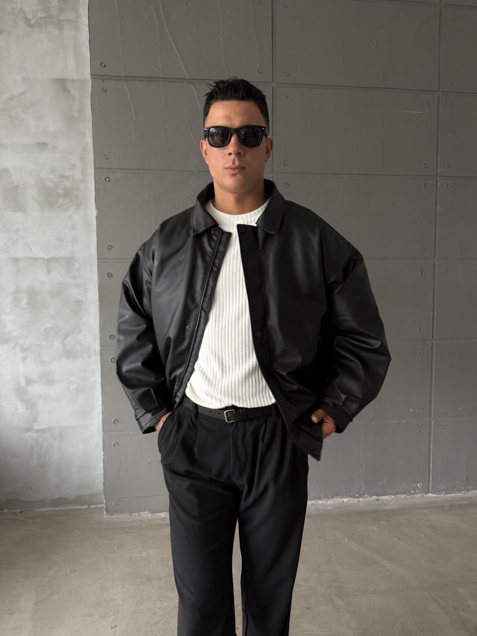 Oversize Fermuarlı ve Çıtçıtlı Deri Ceket