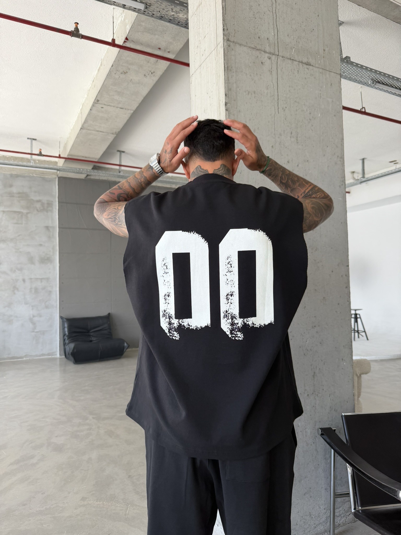 Premium 00 Esnce TM Sıfır Kol T-Shirt - Siyah