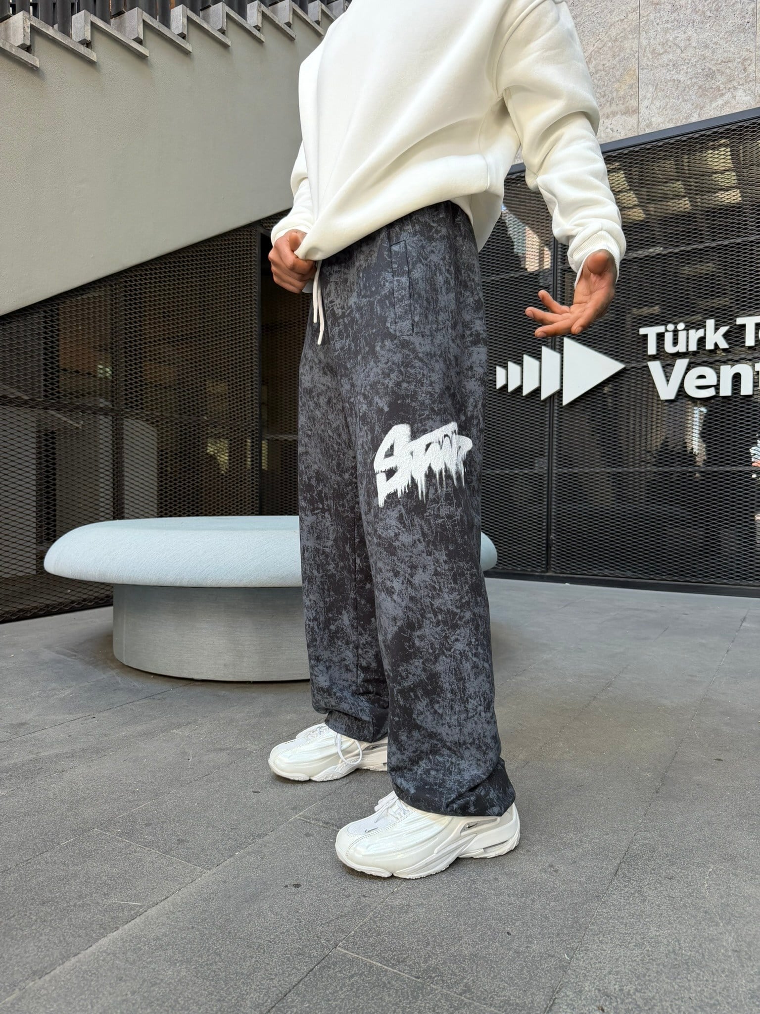 Premium Baskı Acid Yıkama Baggy Eşofman - Füme