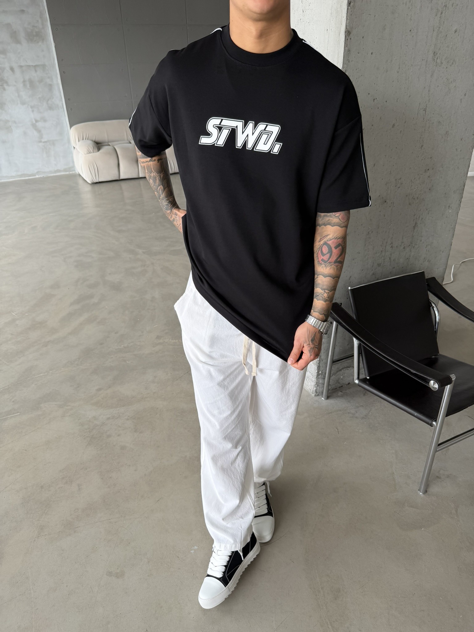 SW Enjeksiyon Baskı T-Shirt - Siyah