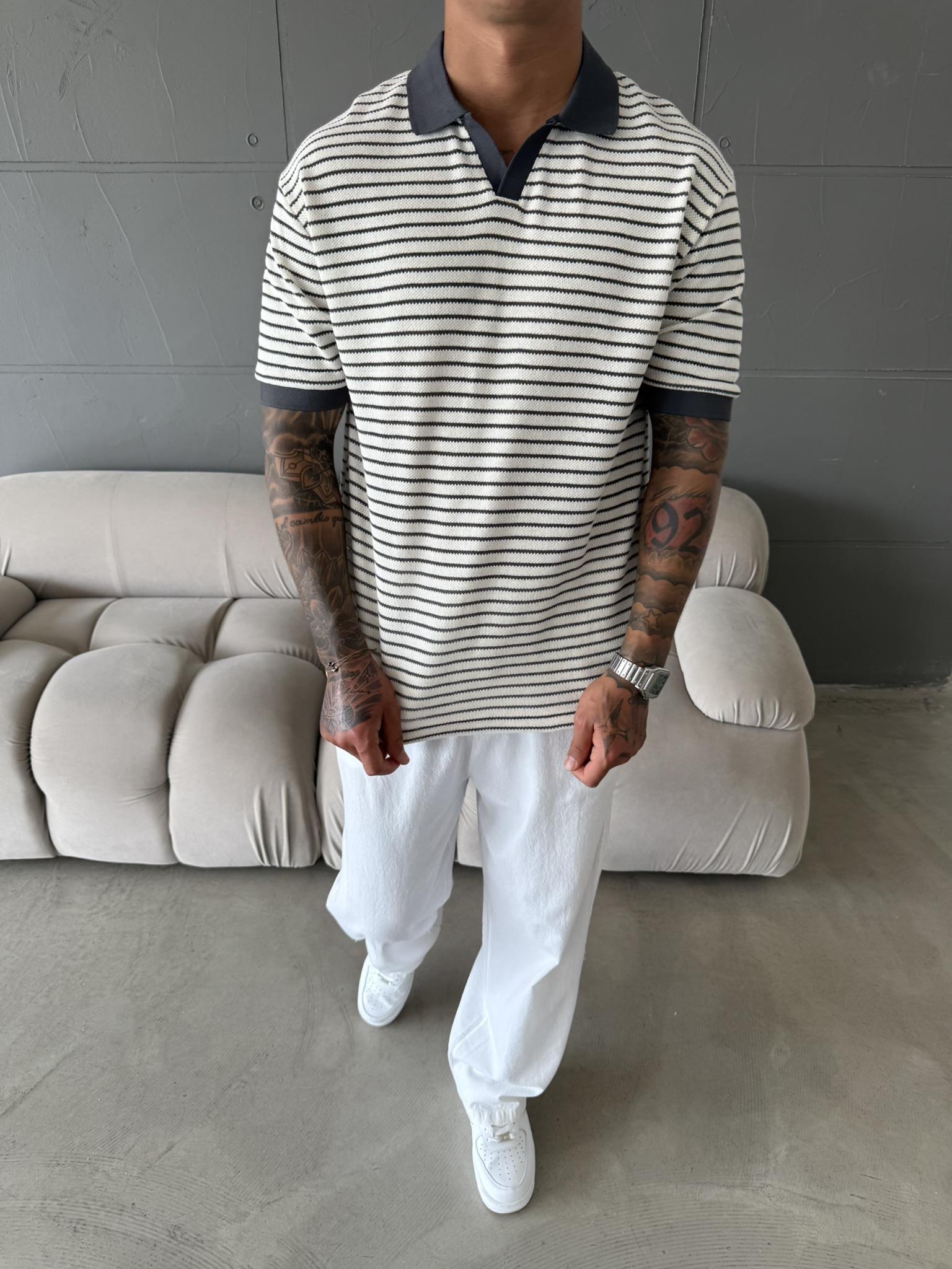 Yarım Pat Gömlek Yaka Çizgili Triko T-Shirt  - Gri