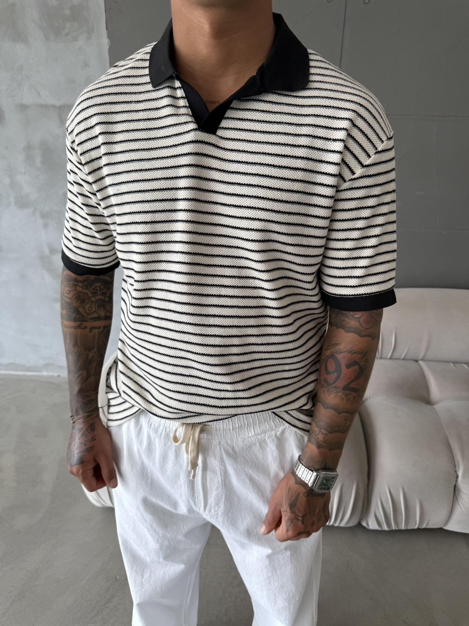 Yarım Pat Gömlek Yaka Çizgili Triko T-Shirt  - Beyaz