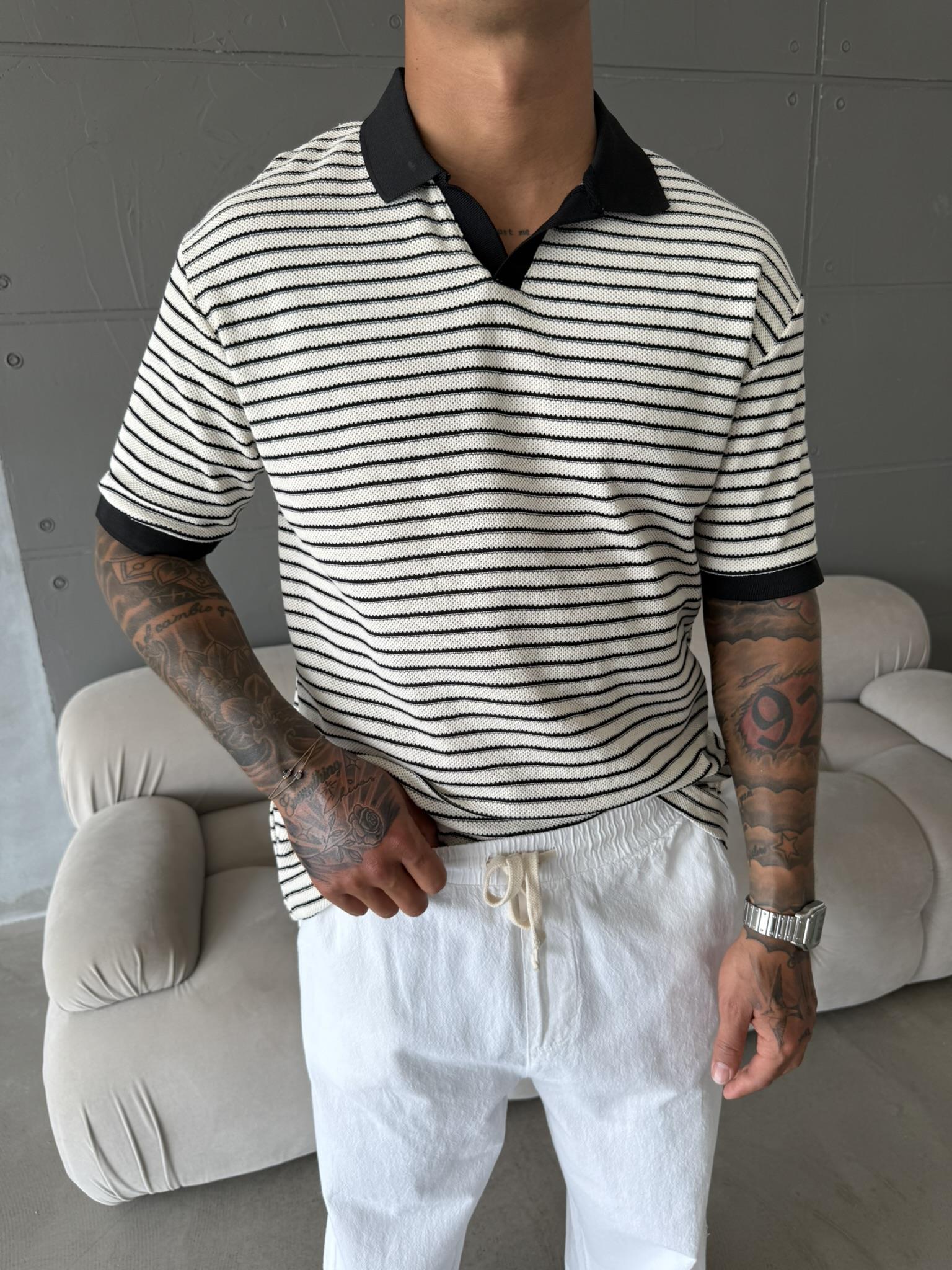 Yarım Pat Gömlek Yaka Çizgili Triko T-Shirt  - Beyaz