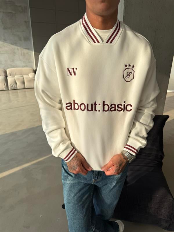 About Basic Sweatshirt - Bordo