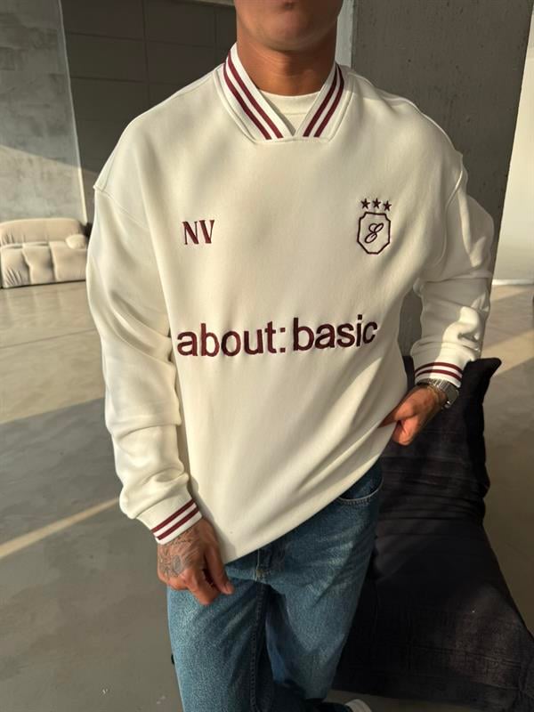 About Basic Sweatshirt - Bordo