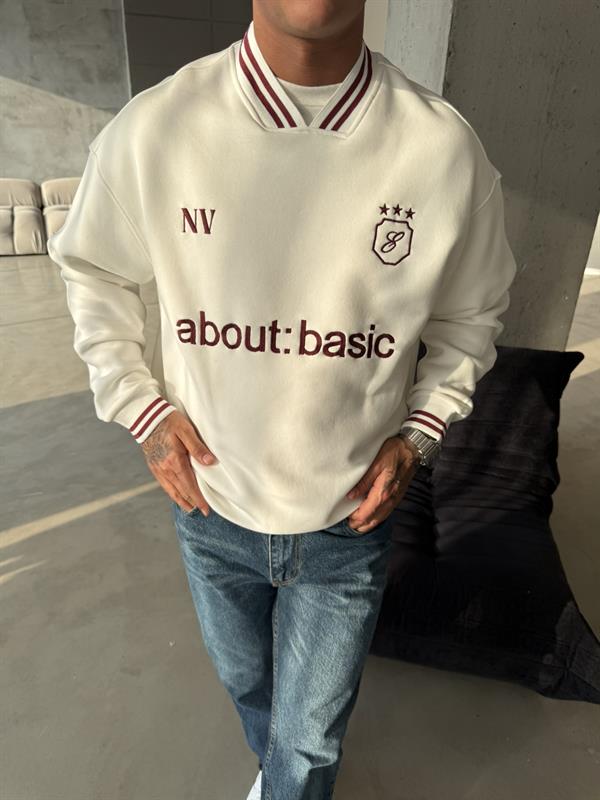 About Basic Sweatshirt - Bordo