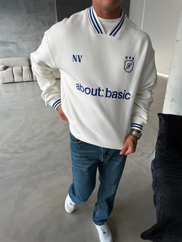 About Basic Sweatshirt - Mavi