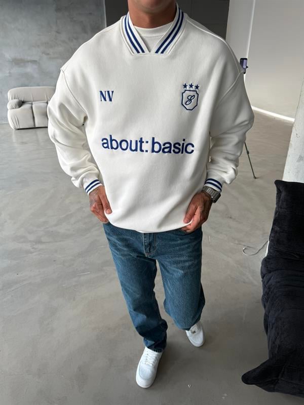 About Basic Sweatshirt - Mavi