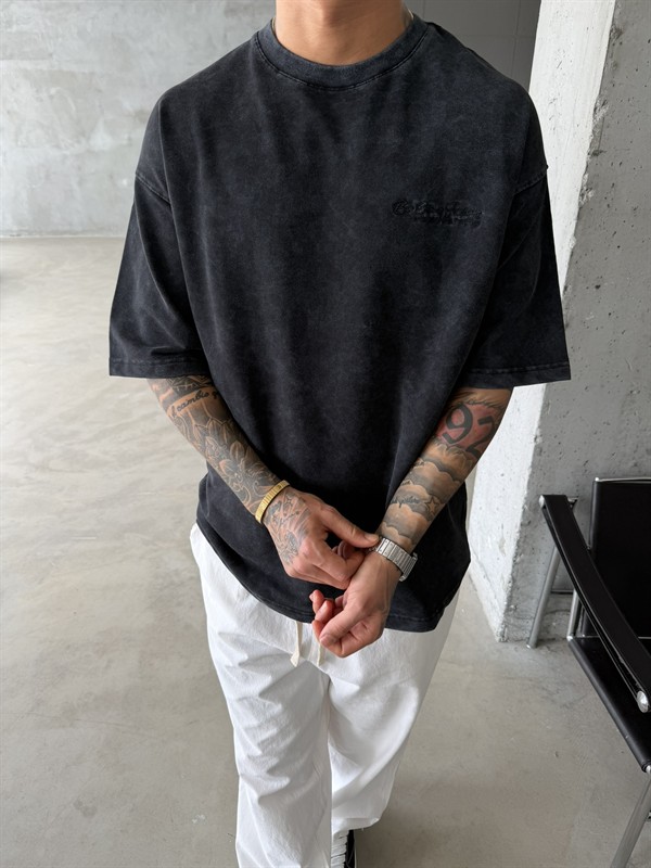 Acid Flowers Nakışlı Yıkamalı T-Shirt - Siyah