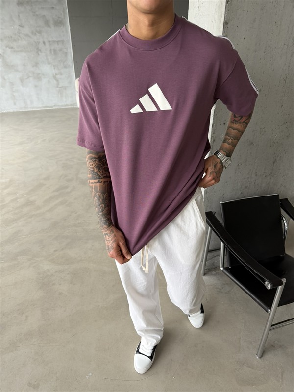 AD Kabartma Kol Detaylı T-Shirt - Mürdün