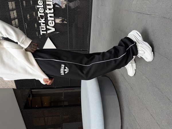 Basic Enjeksiyon Baskı AD Eşofman - Siyah