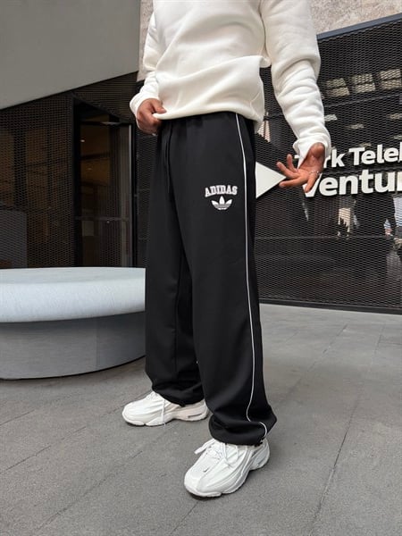 Basic Enjeksiyon Baskı AD Eşofman - Siyah