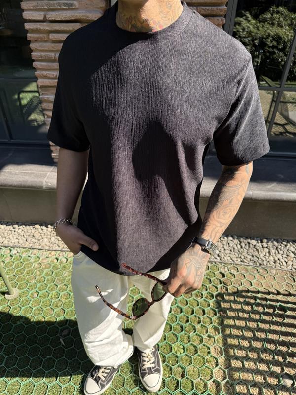 Cizgi Desenli T Kumaş T-Shirt - Siyah