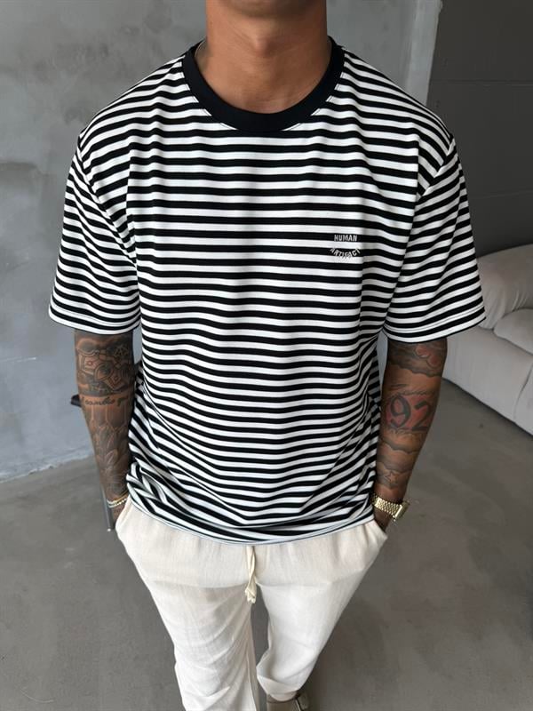 Cizgili Human Nakışlı T-Shirt - Siyah