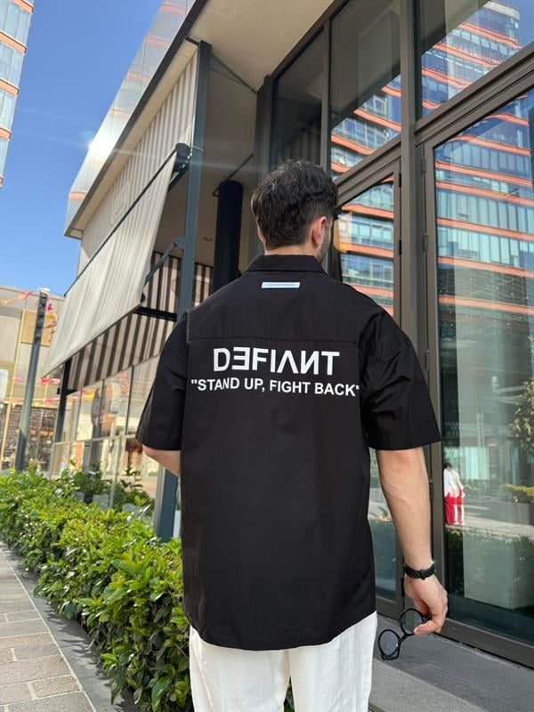 Defiant Baskılı Basic Gömlek - Siyah