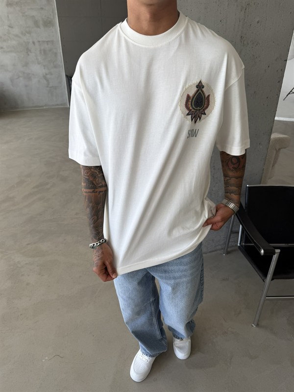 Desenli Premium Barok T-Shirt - Beyaz