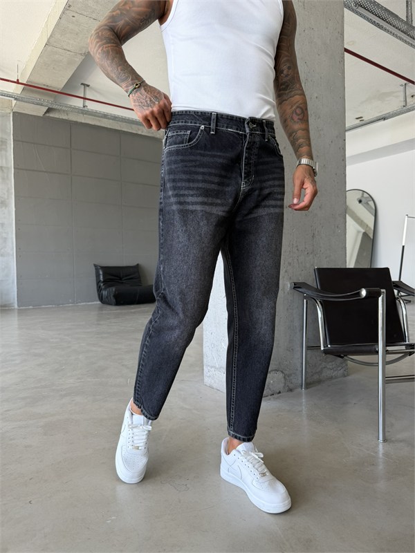 Eskitme Beyaz Dikiş Boyfriend Jean-Siyah