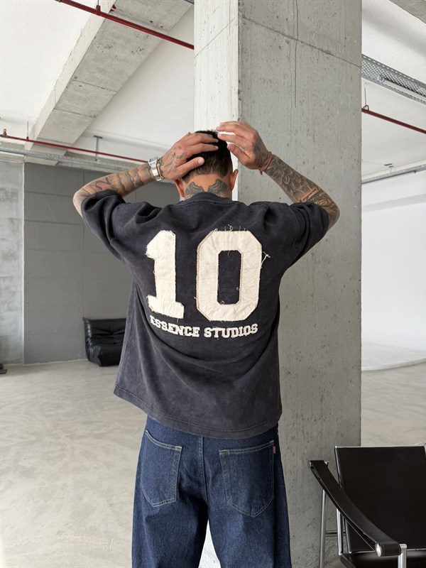 Essence Studio 10 Nakışlı Premium T-Shirt - Siyah