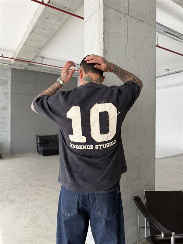 Essence Studio 10 Nakışlı Premium T-Shirt - Siyah