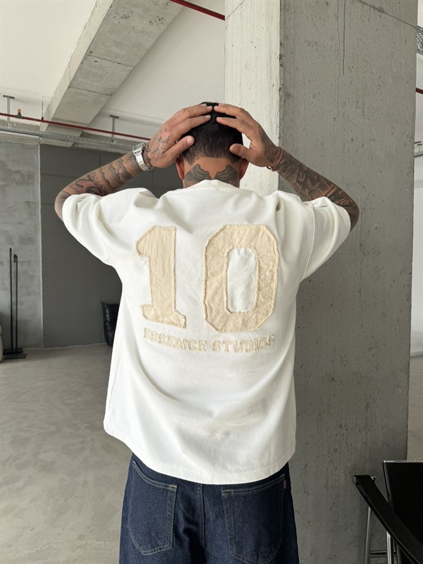 Essence Studio 10 Nakışlı Premium T-Shirt - Beyaz
