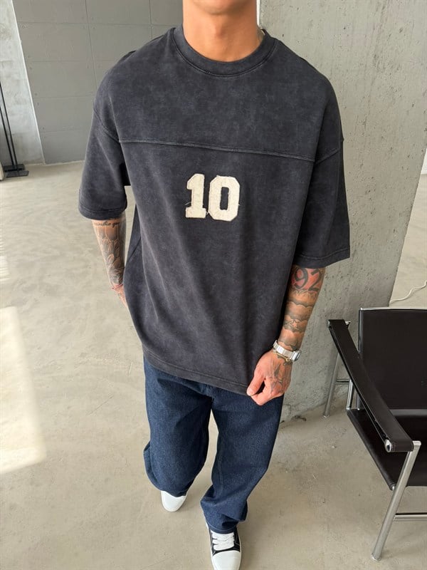 Essence Studio 10 Nakışlı Premium T-Shirt - Siyah