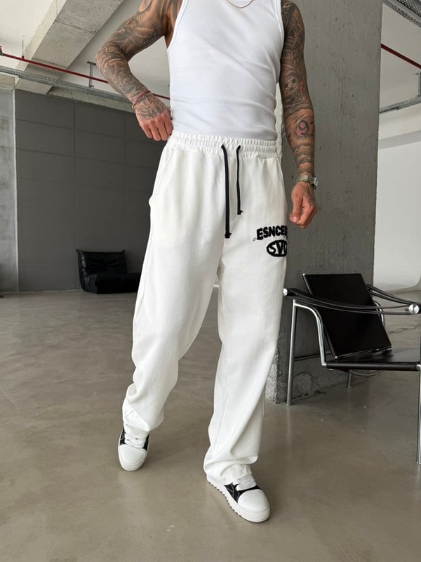 Essence Yıkamalı Premium Nakışlı Eşofman - Beyaz