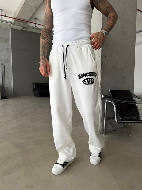 Essence Yıkamalı Premium Nakışlı Eşofman - Beyaz