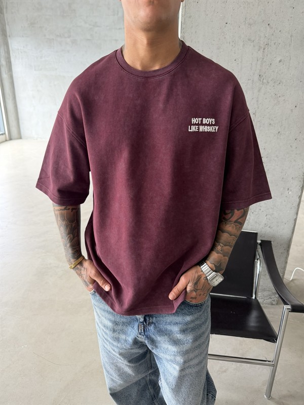 Hot Boys Like Whiskey Acid Yıkamalı T-Shirt - Bordo