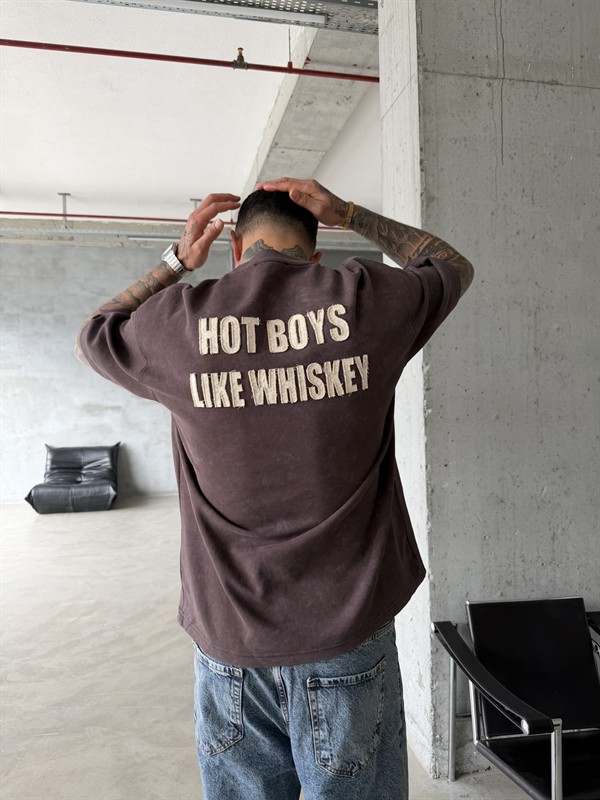 Hot Boys Like Whiskey Acid Yıkamalı T-Shirt - Kahve