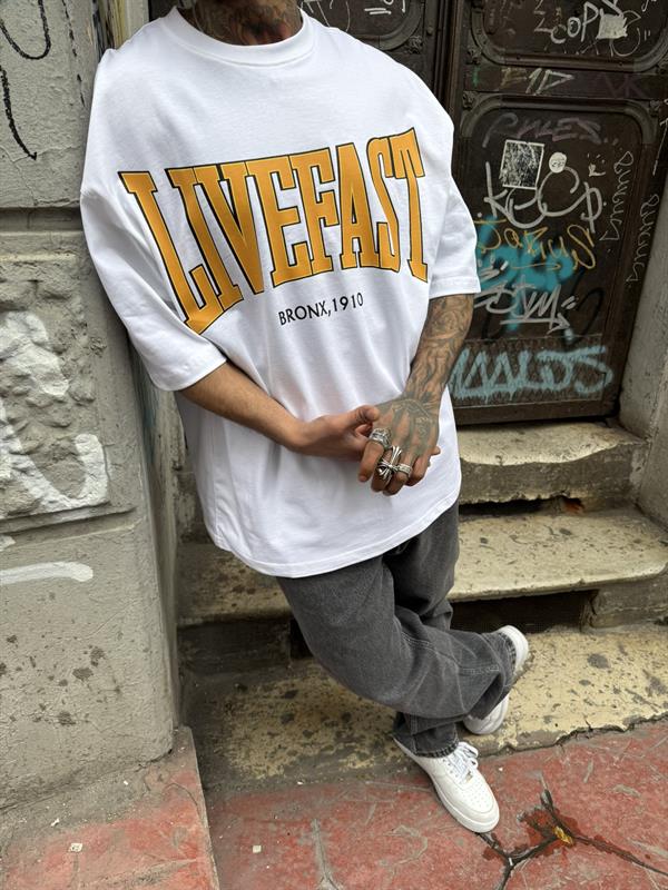 LİVEFAST Ön Baskılı Oversize T-Shirt - Beyaz