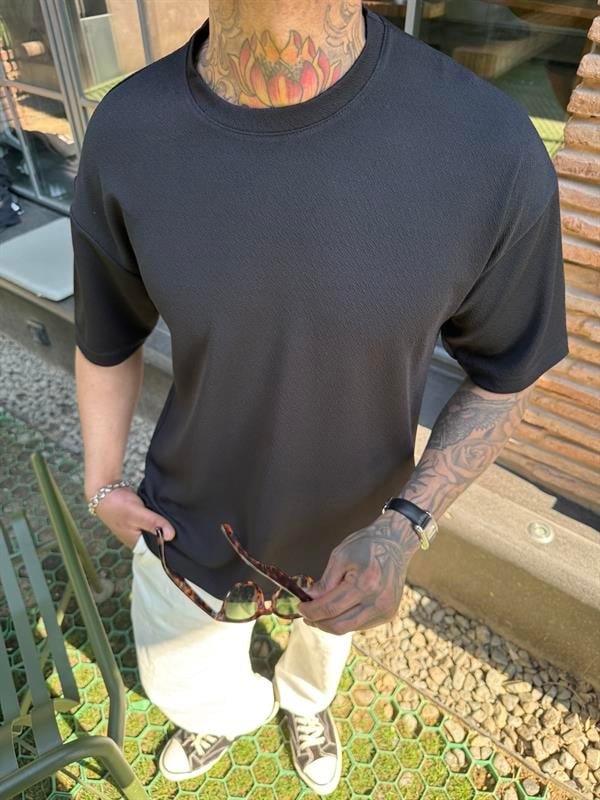 Long Fit Dokulu Basic T-Shirt - Siyah
