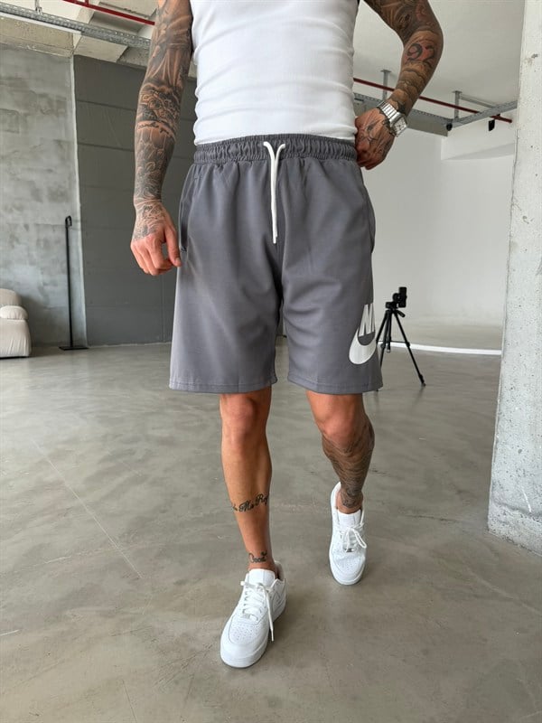 NK Büyük Baskılı Şort - Füme